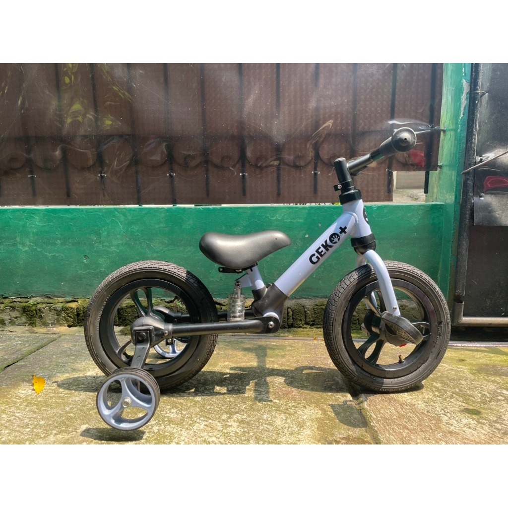 Geko Plus Balance Bike 12” - Baby Blue