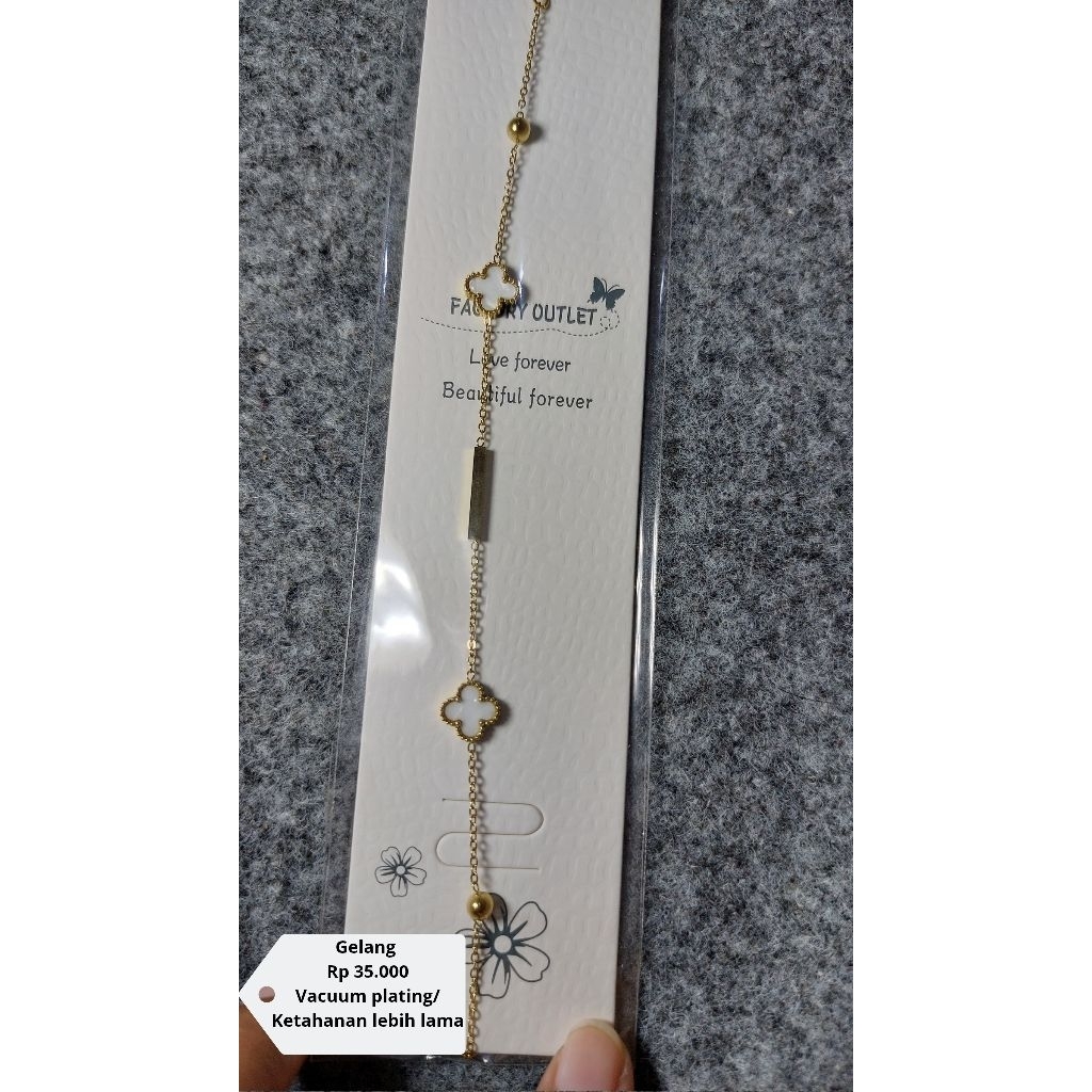 Gelang Van Cleef Putih Titanium