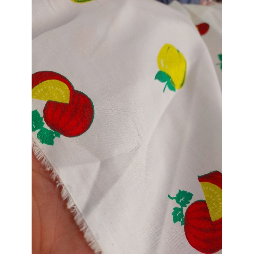 kain katun poplin premium  - kain katun poplin motif buah  - kain katun poplin original- C-001
