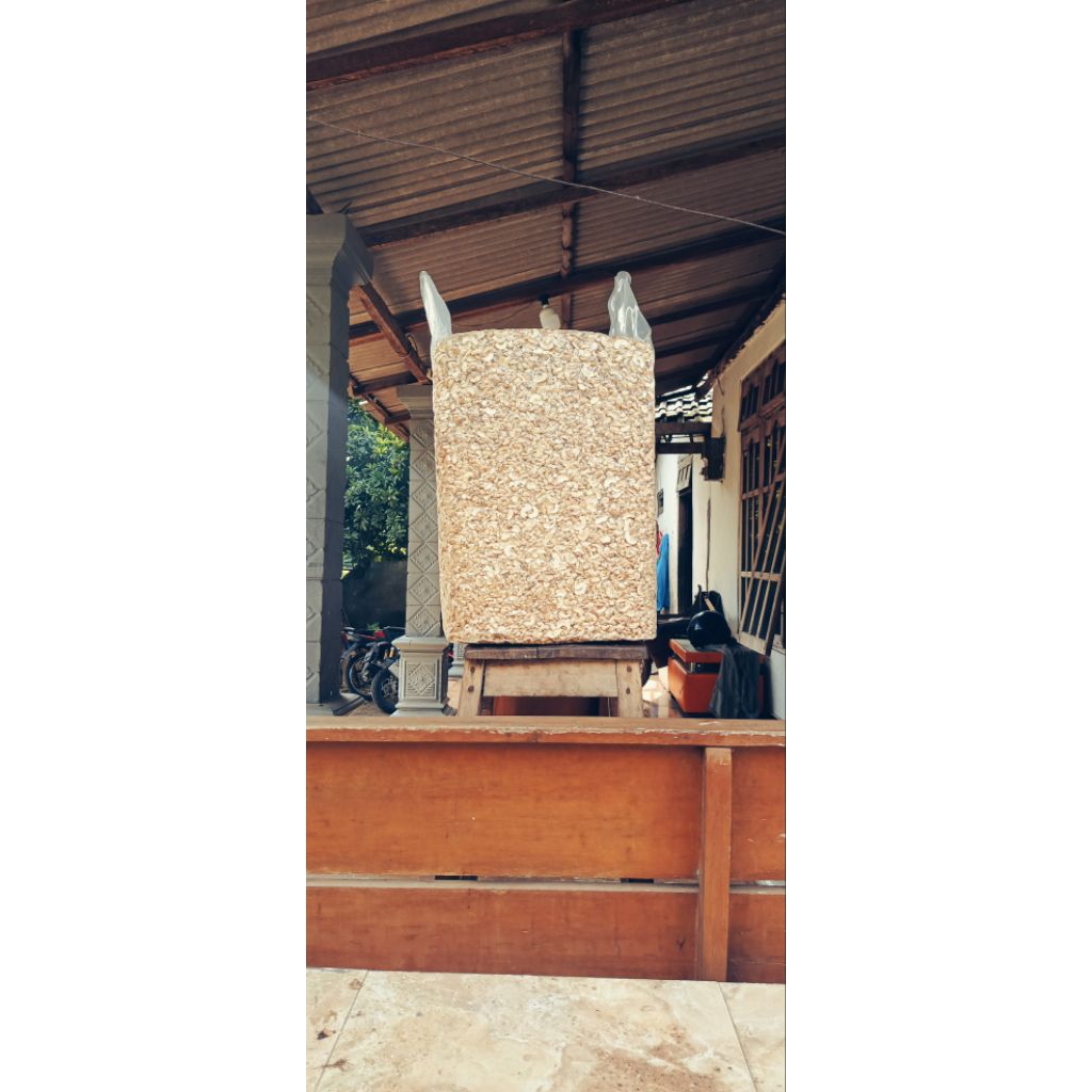 

kacang mente 1kg belah3