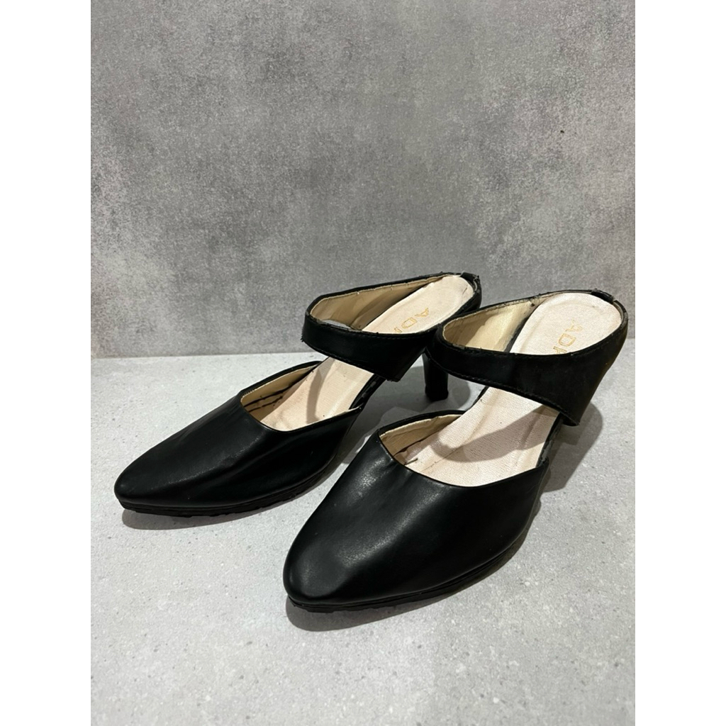 Sepatu High Heels Hitam semi formal Preloved
