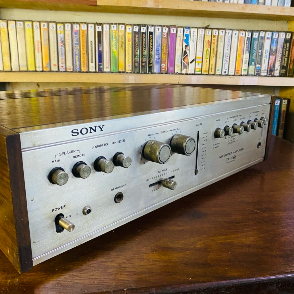 Amplifier Sony Integrated  TA-1066 – Berfungsi - Cocok untuk Pajangan Vintage Studio atau Cafe – Bis