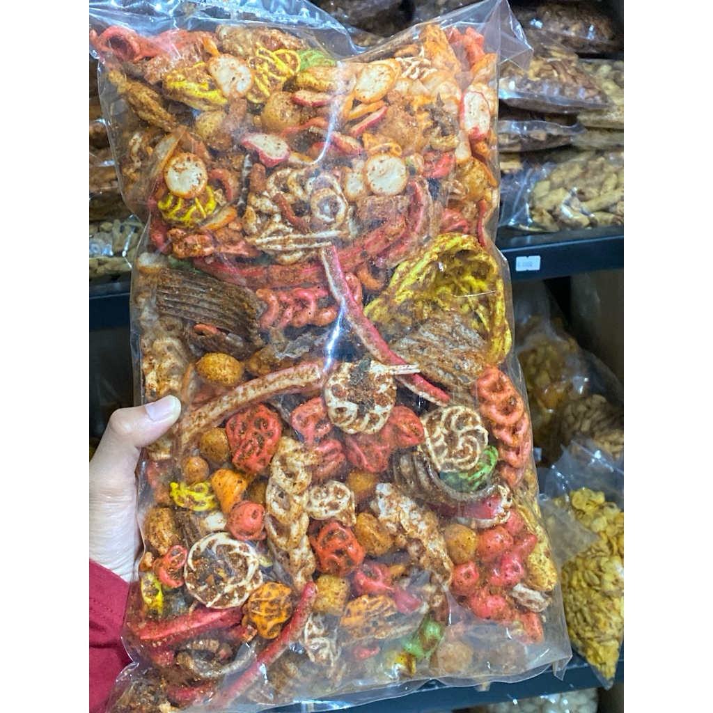 

1KG KERUPUK SEBLAK MIX/CAMPUR PEDAS DAUN JERUK