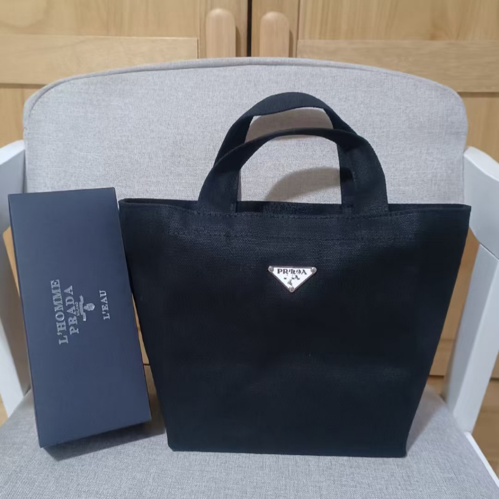Clean fit canvas bag Prada VIP gift bag Kapasitas besar untuk bekerja ke sekolah sebagai tas buku ta