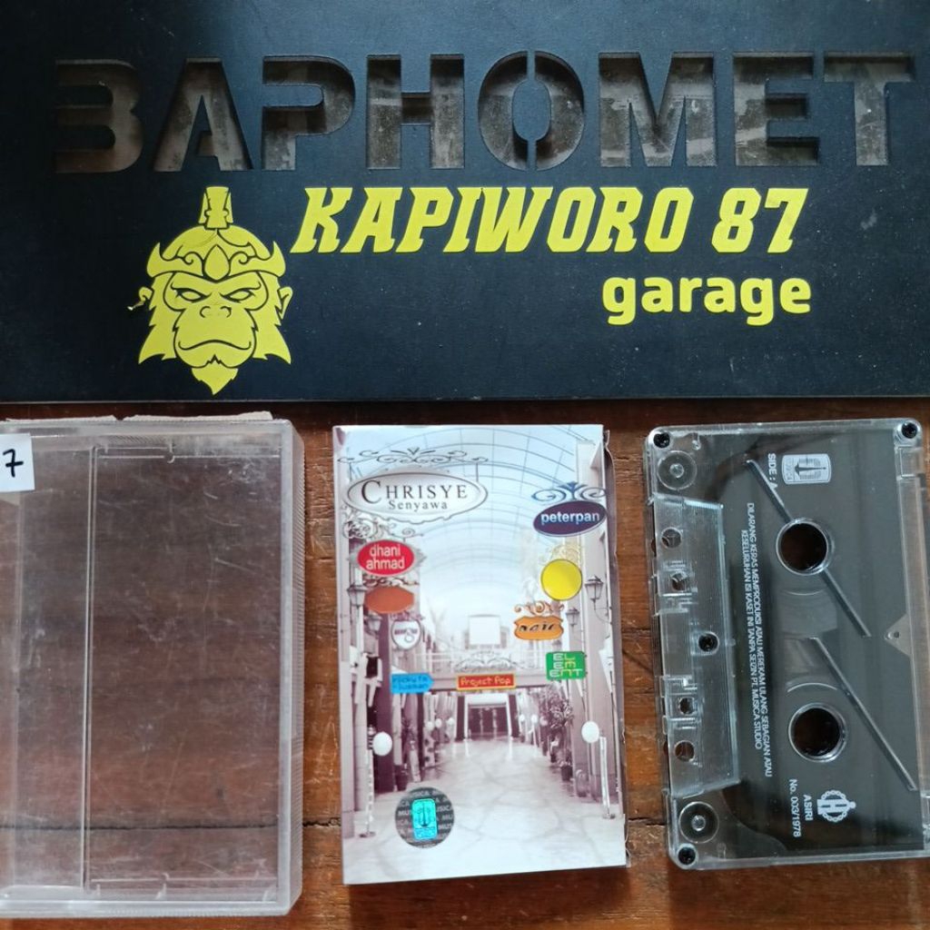 kaset pita,,,CHRISYE SENYAWA