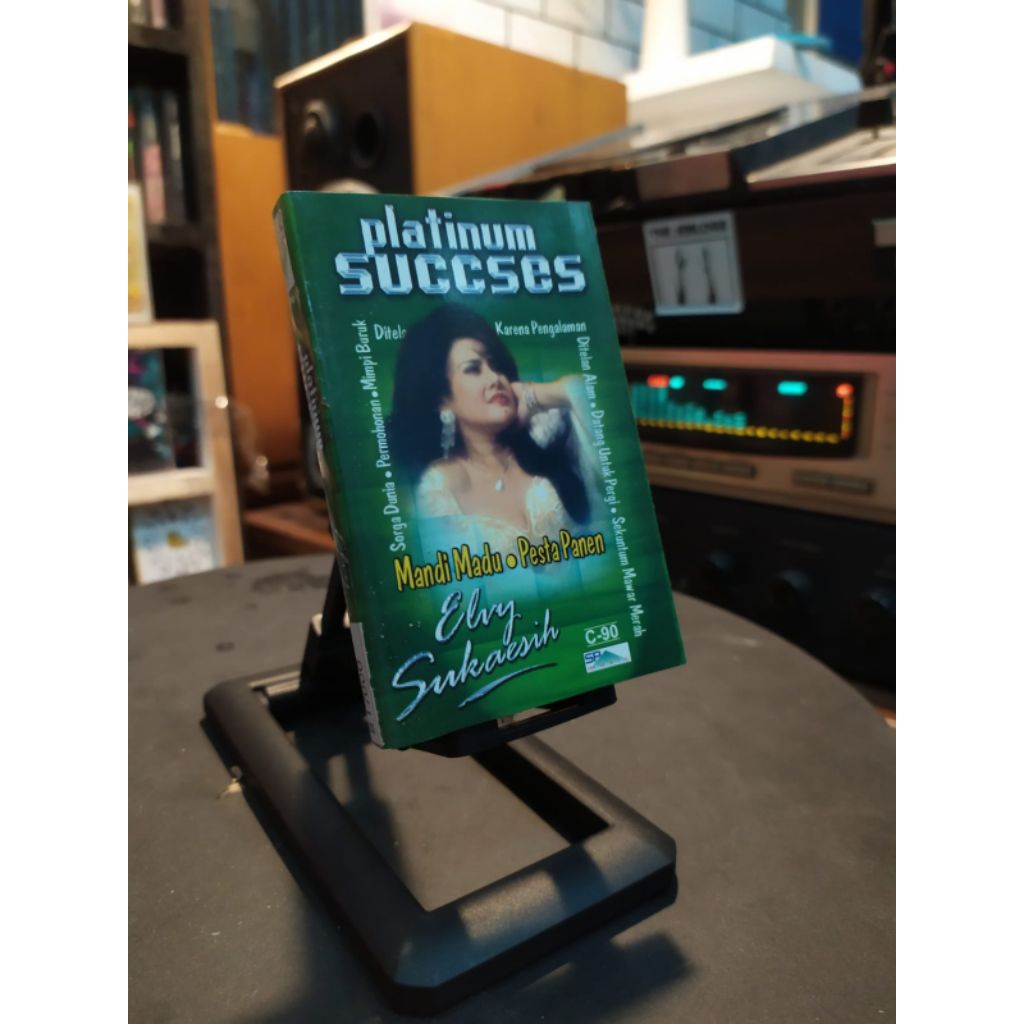 KASET PLATINUM SUKSES elvy sukaesih