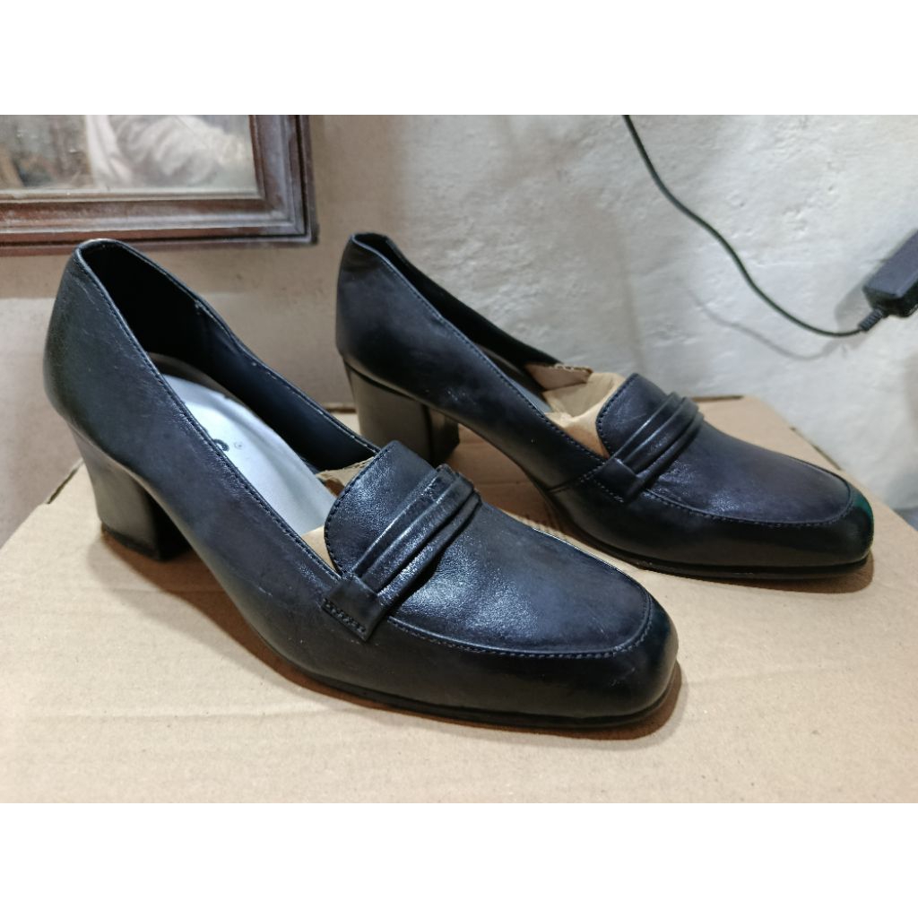 sepatu heels wanita bahan kulit asli