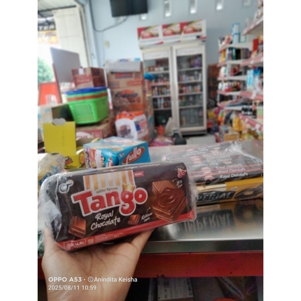 

TANGO WAFER COKLAT 35 GRM X 10 PCS GRATIS IMPERIAL CHOCO CREME