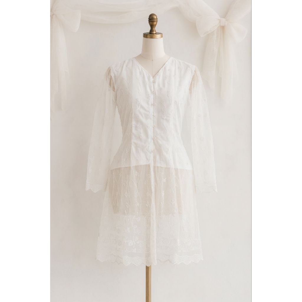 PRELOVED KEBAYA PUTIH PANJANG