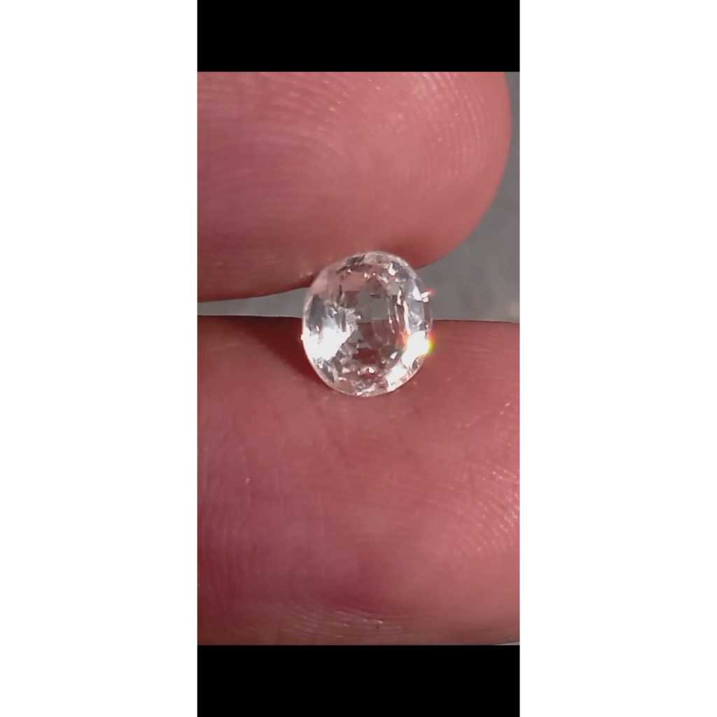 Colorles Safir Srilanka