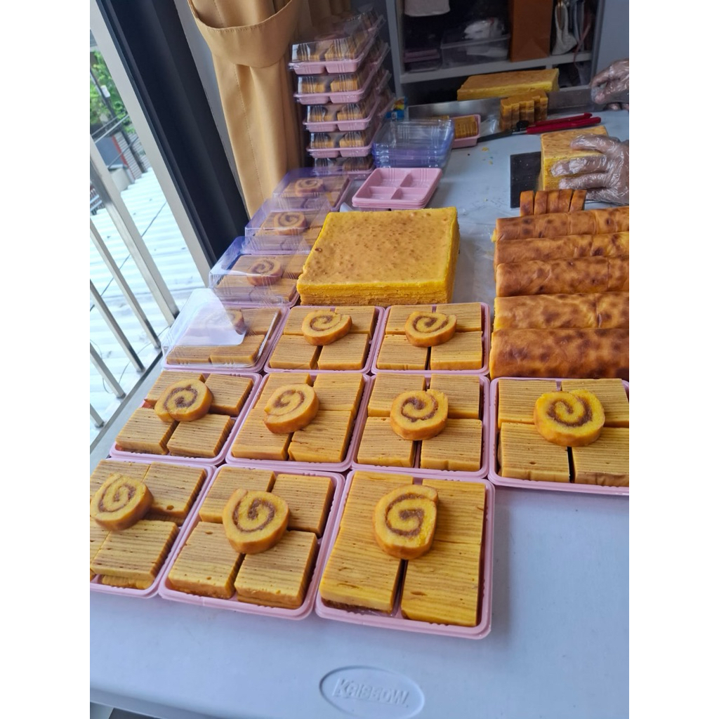 

Premium lapis slice mix non terigu isi 9 slice