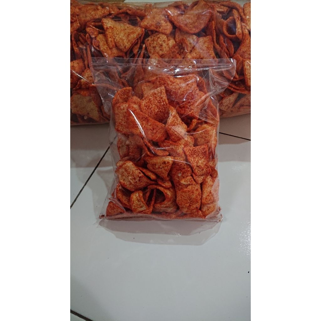 

Kerupuk Slondok Gurih dan Pedas Renyah 250g