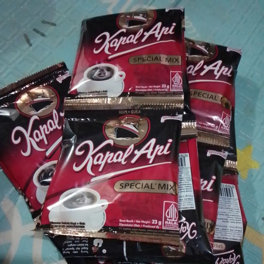 

langsung kirim kopi kapal api special mix @23g 6 renceng /ABC susu 6 renceng