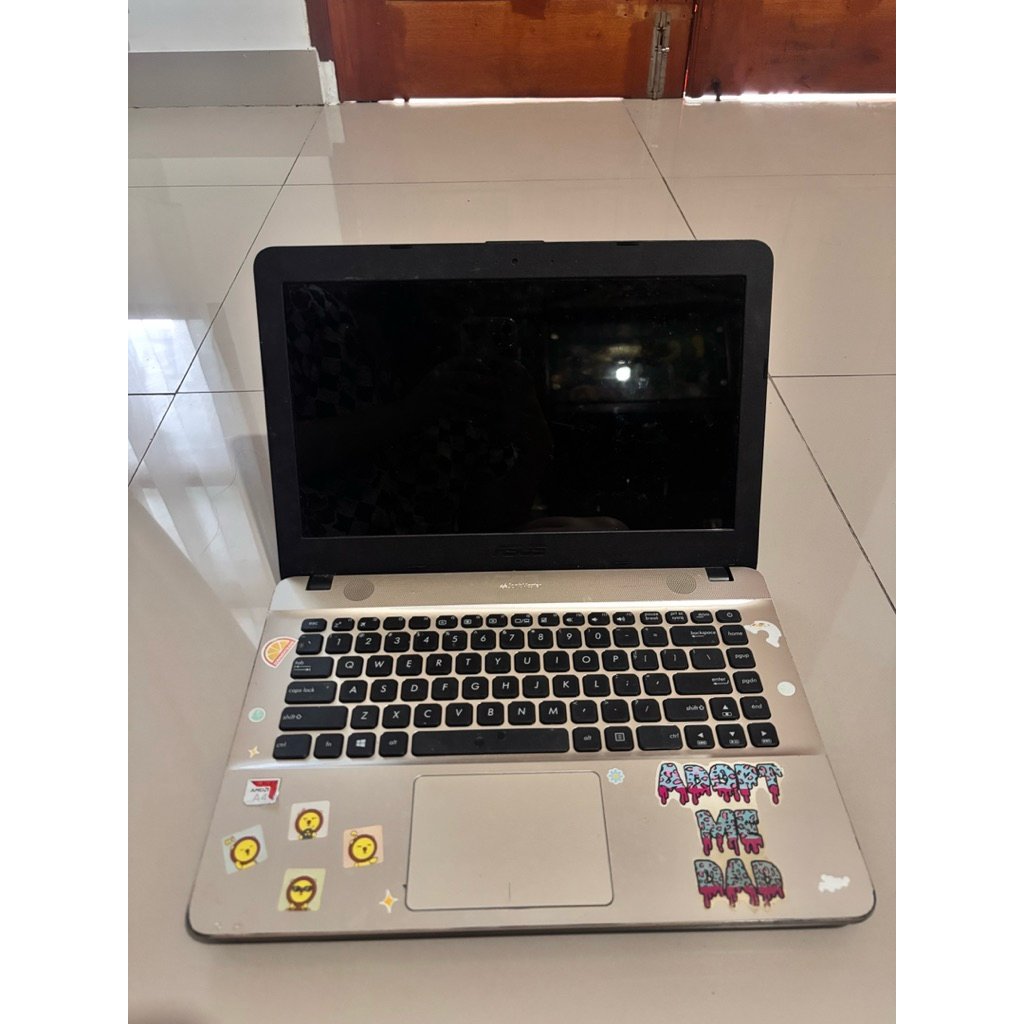 Laptop Asus Vivobook X441BA