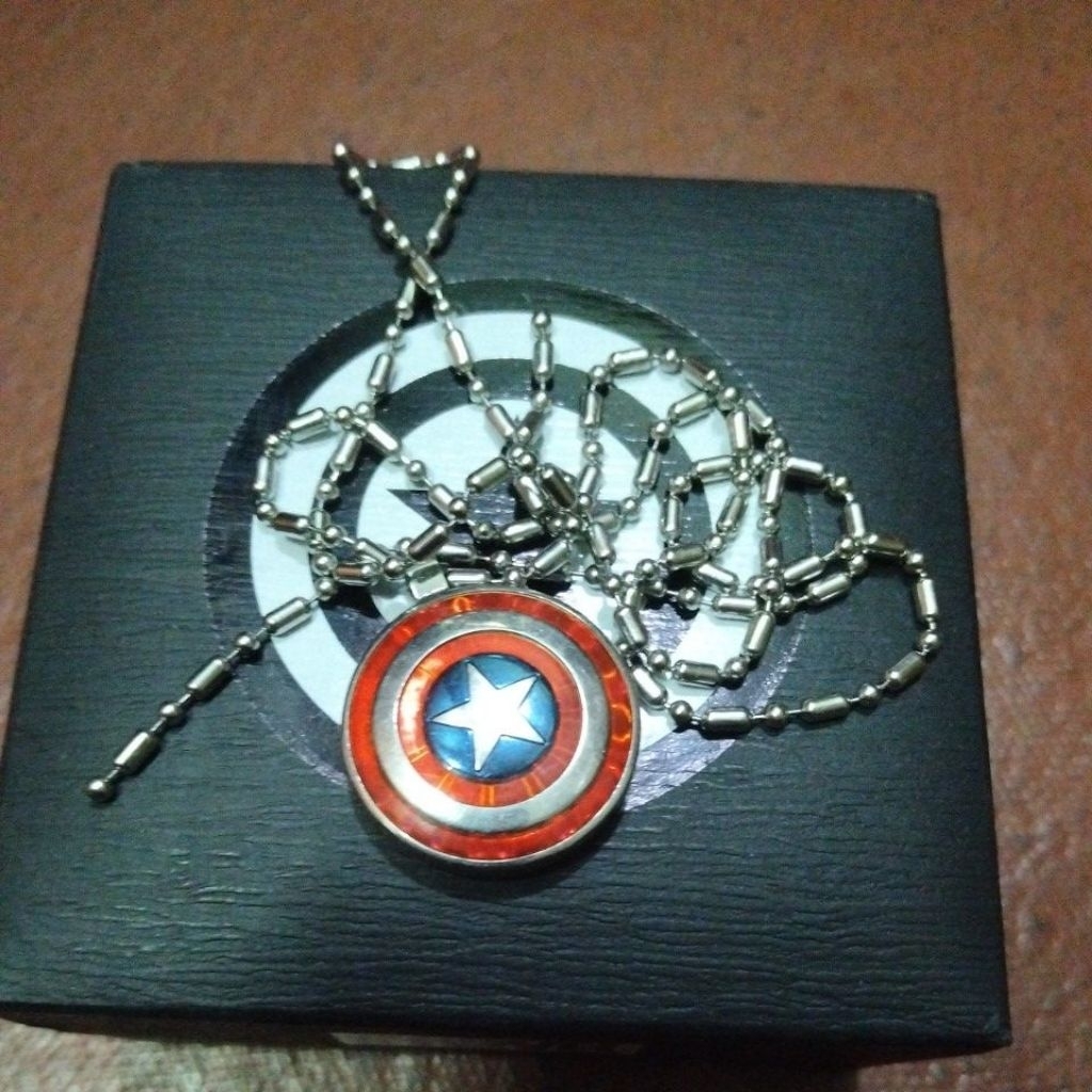 kalung CAPTEN AMERIKA second lengkap box mulus original mci 100%