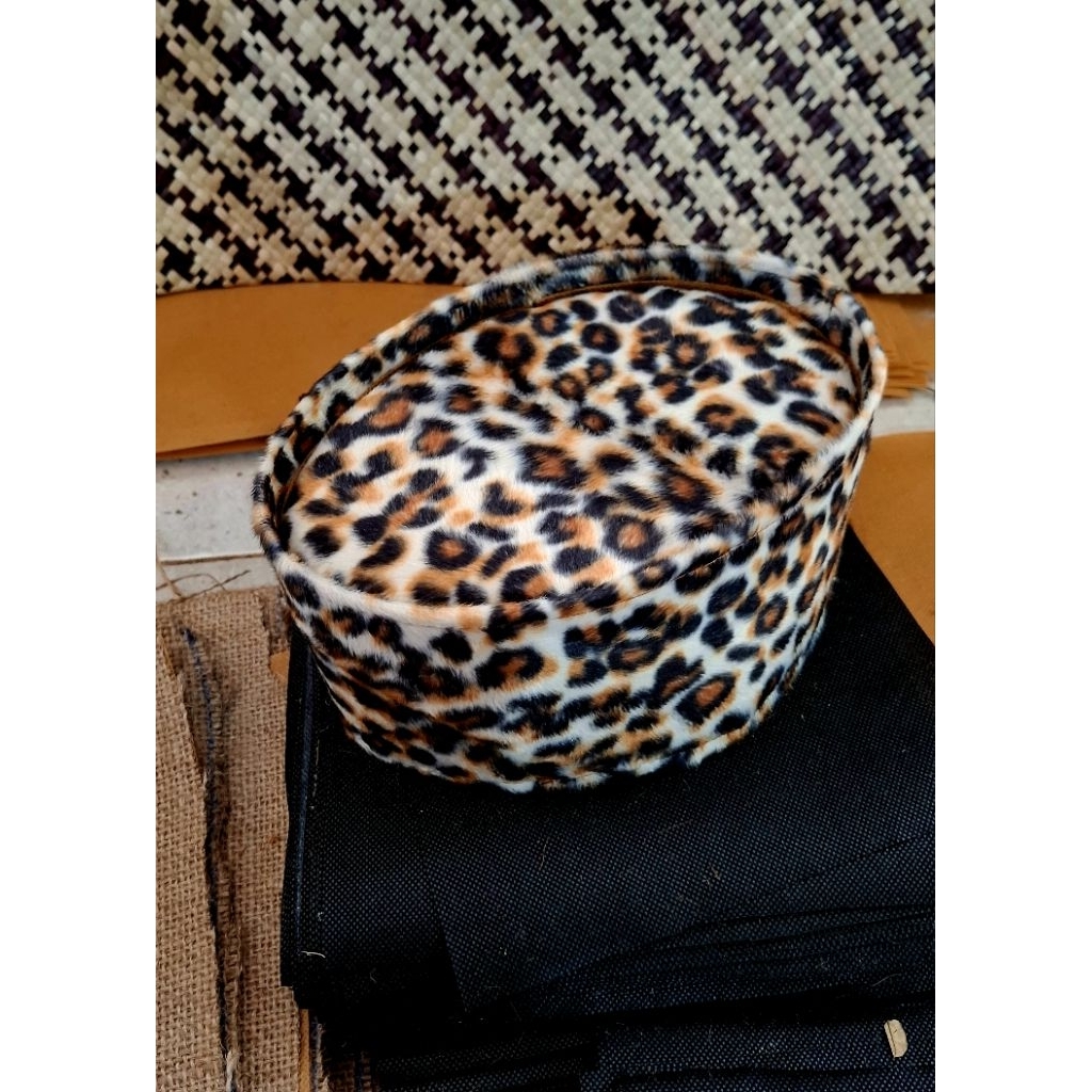 Songkok Motif bulu macan
