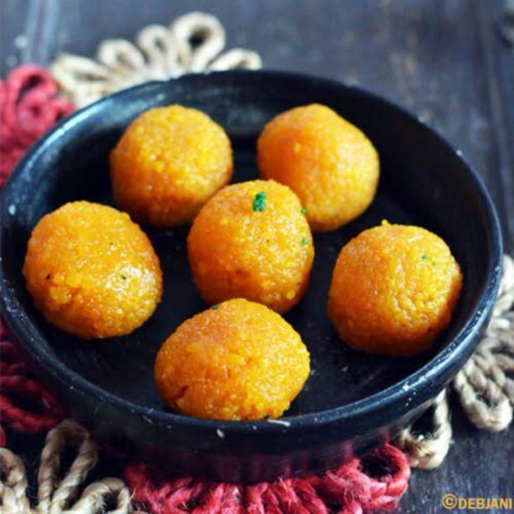 

Motichoor ladoo/ Moticur Laddu Makanan Khas India