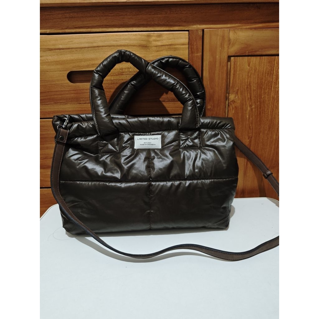 Sling Bag Limited Studio