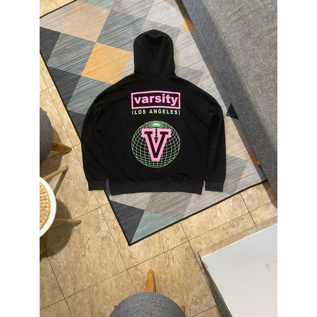 VARSITY HOODIE