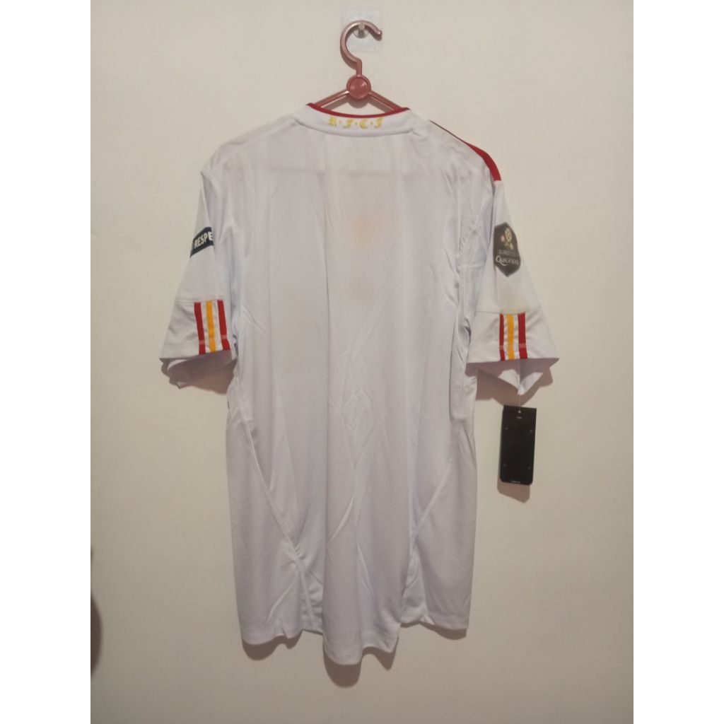 ( BNWT ) JERSEY RETRO SPANYOL 2011 ( 1 stel )