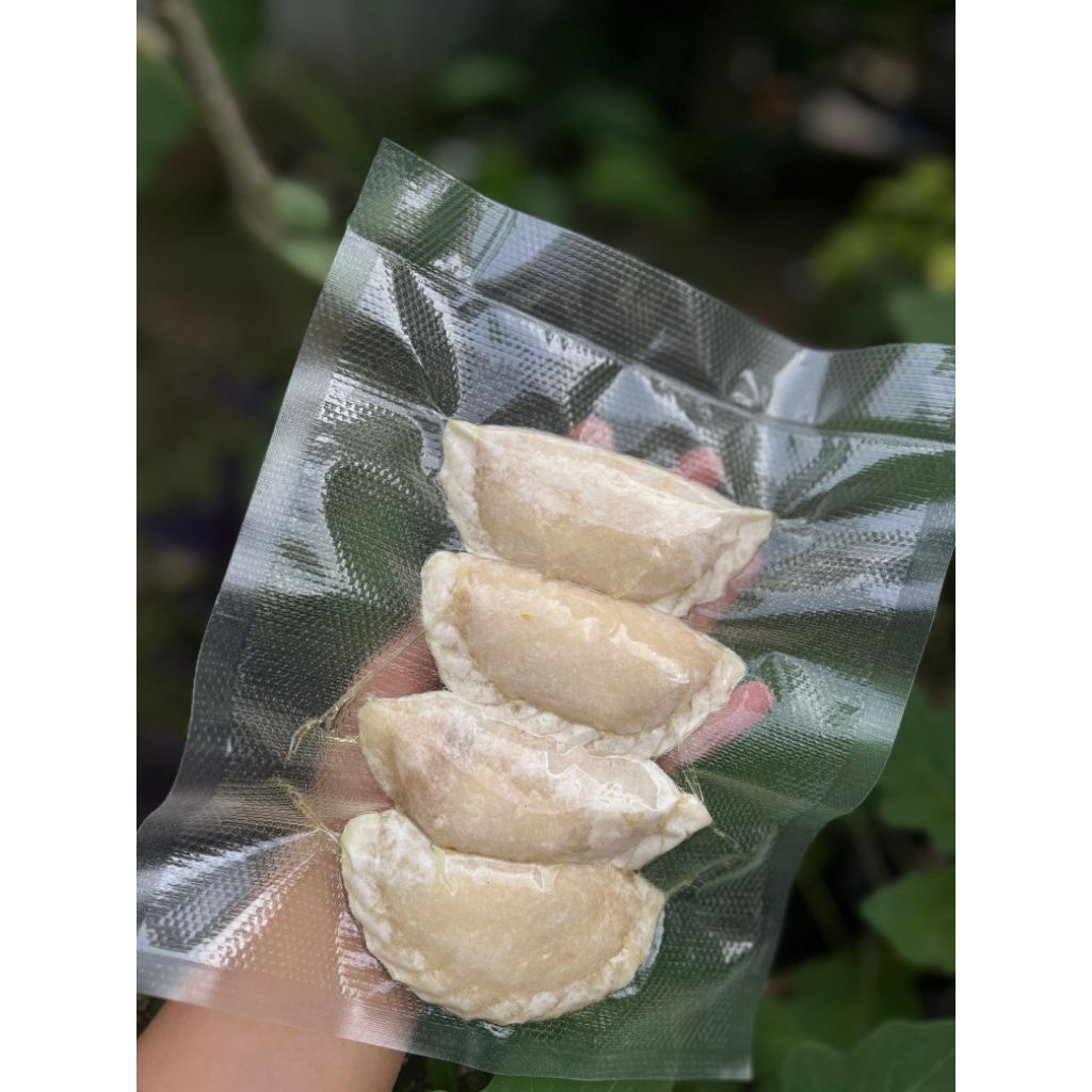 

Cireng Bunting Rajanya cireng isi 4 pcs ukuran besar isi Baso Pedas
