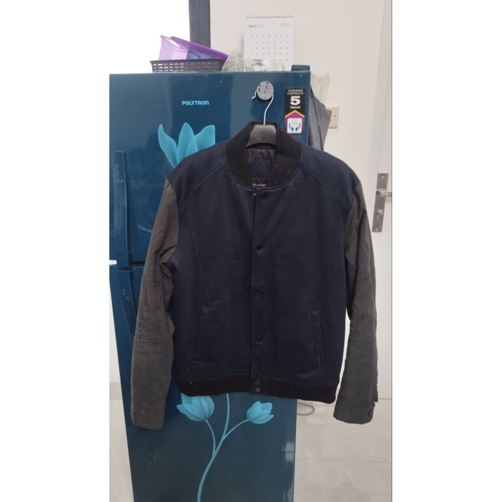 VARSITY TJB NEARBY TWO TONE