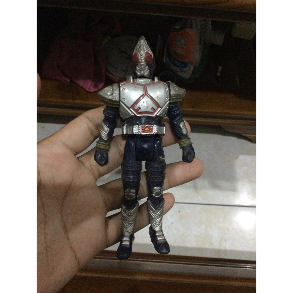 kamen rider kw bootleg kondisi sesuai foto