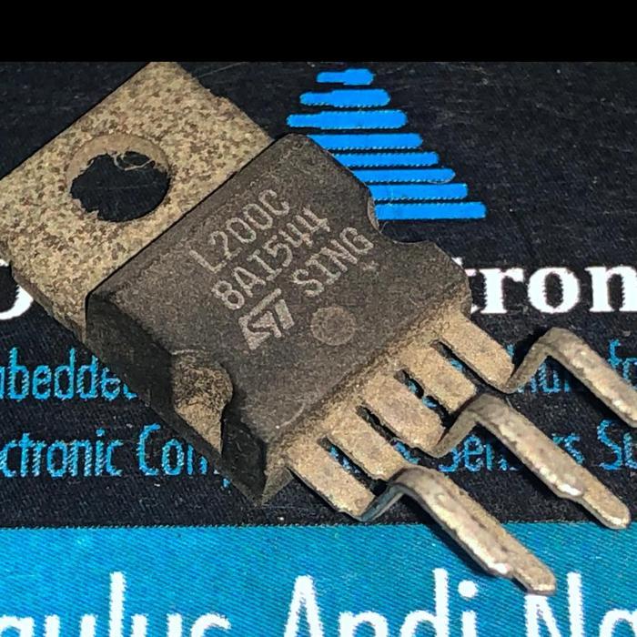 L200 ADJUSTABLE VOLTAGE AND CURRENT REGULATOR