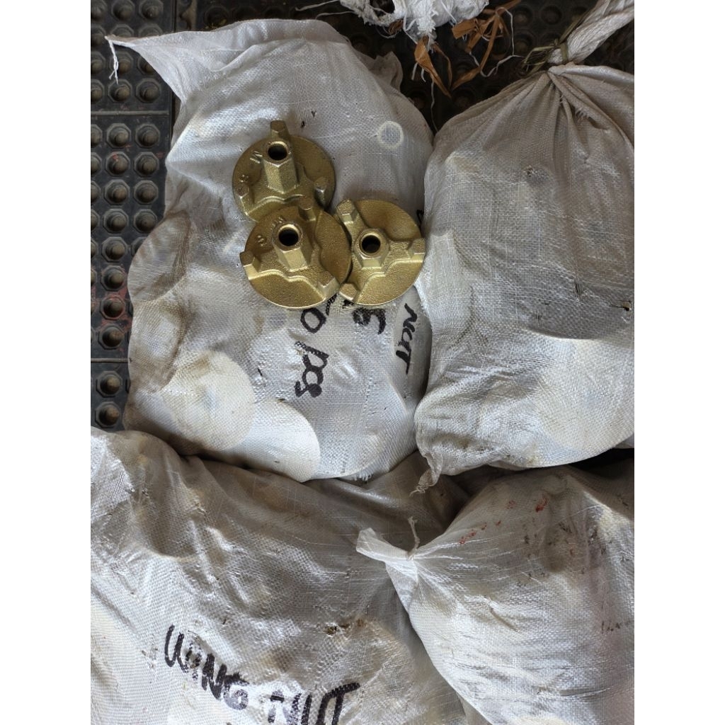 wingnut wingnot import kaki 3 bekisting kolom