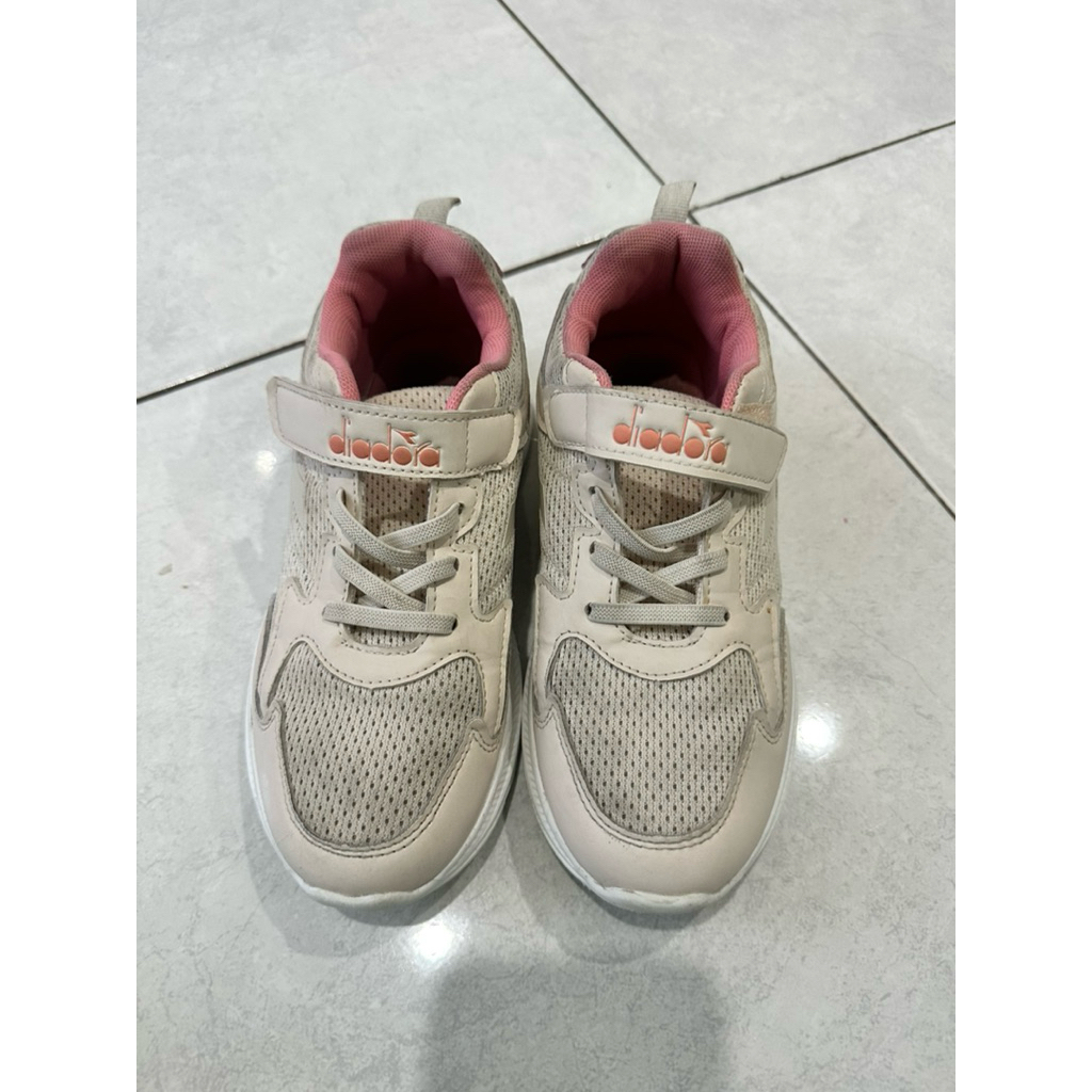 Prelove Sepatu Diadora Anak Pink Cream Size 34