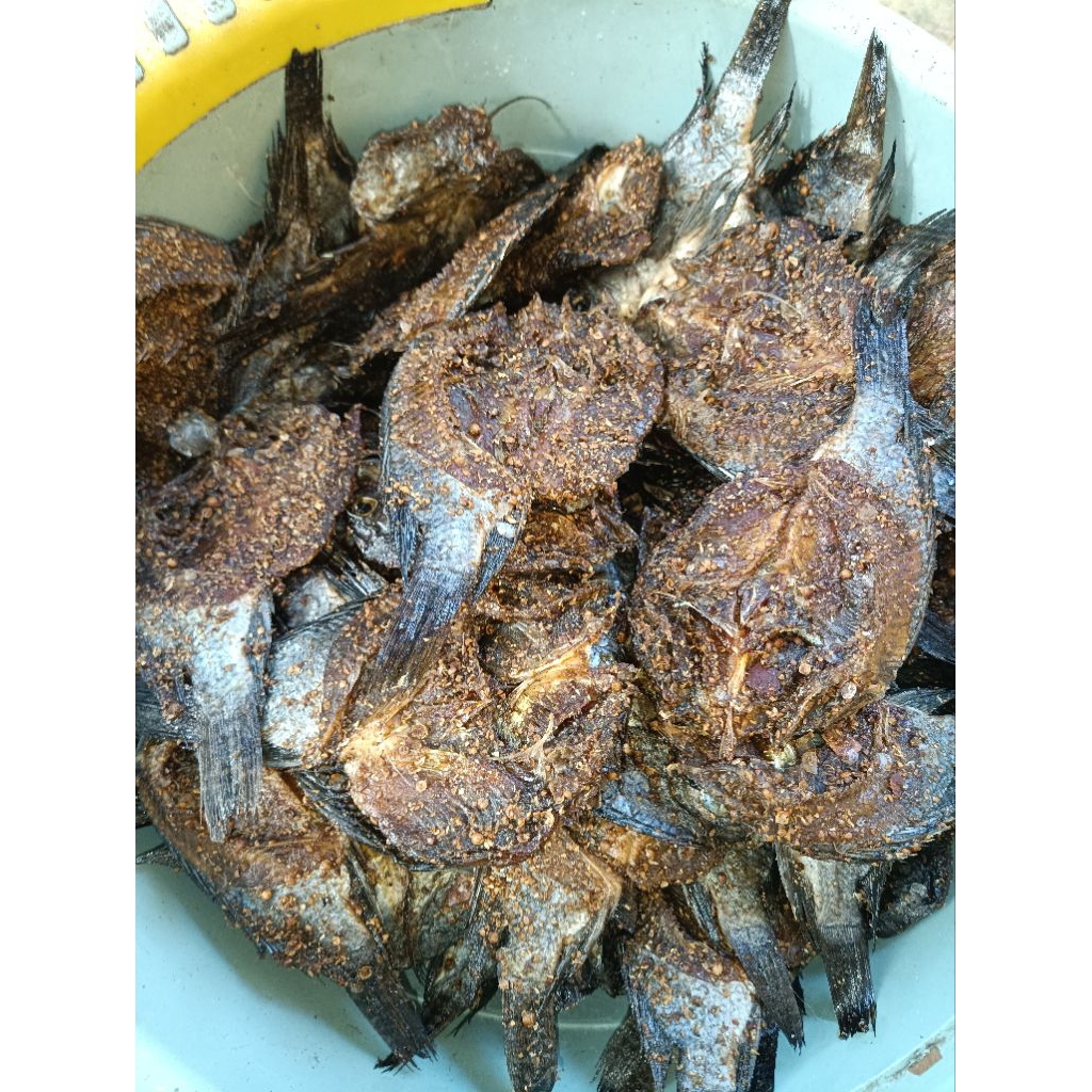 

Kere ikan mujaer 150gram isi 5-6 per pcs manis tebel