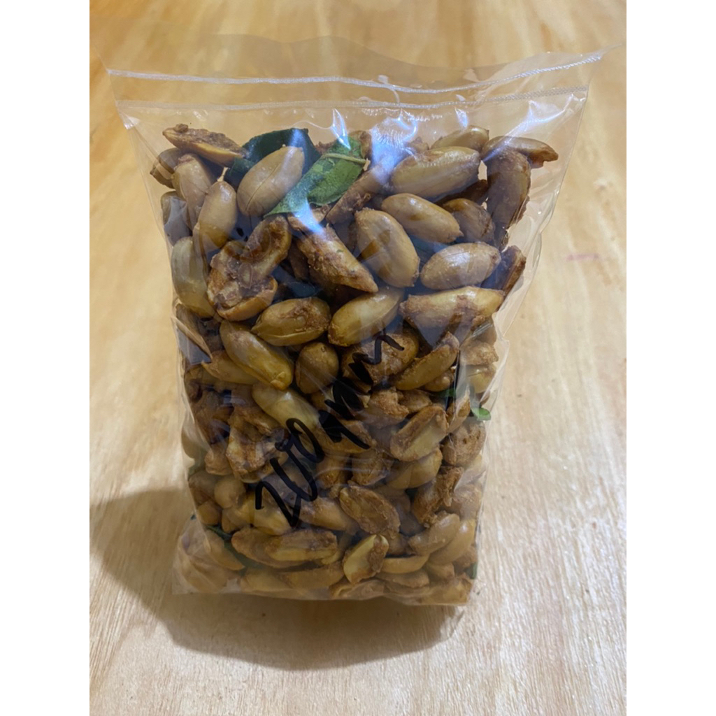 

kacang bangkok pedas daun jeruk gurih kacang thailand camilan snack