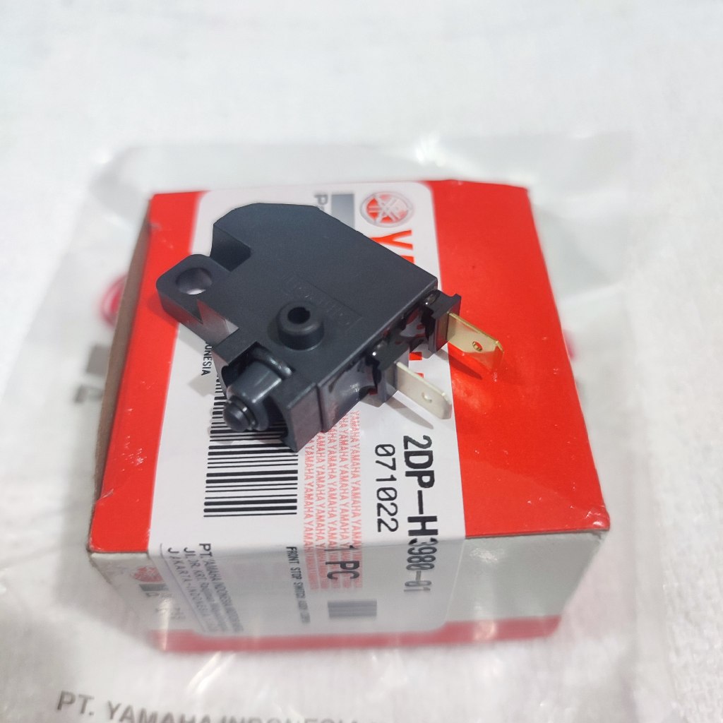 SWITCH REM DEPAN KANAN NMAX N MAX AEROX 155 LEXI R25 R 25 MT25 XMAX 250 PNP BREMBO R1 R6 2DP-H3980-0
