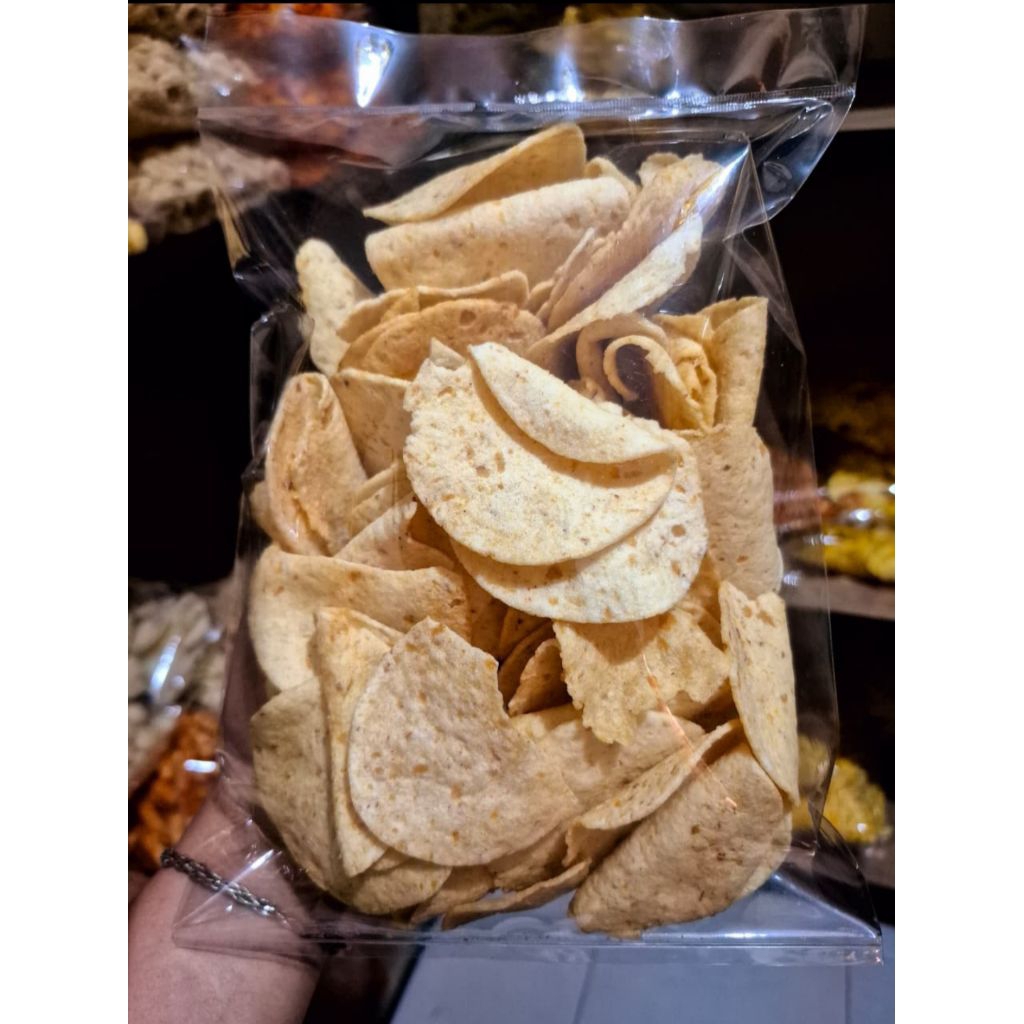 

KERIPIK ONCOM 200GR GURIH ASIN RENYAH ENAK SNACK CEMILAN MAKANAN KRIPIK HALAL