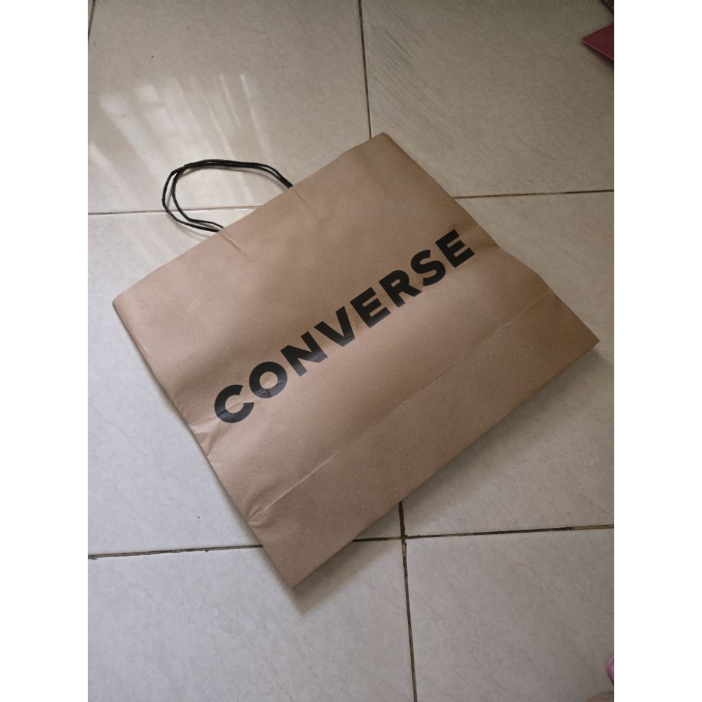 

Paperbag Converse