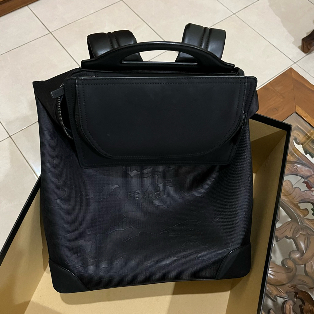 PRELOVED - Pedro Backpack Tas Ransel Hitam Pria Original 0162