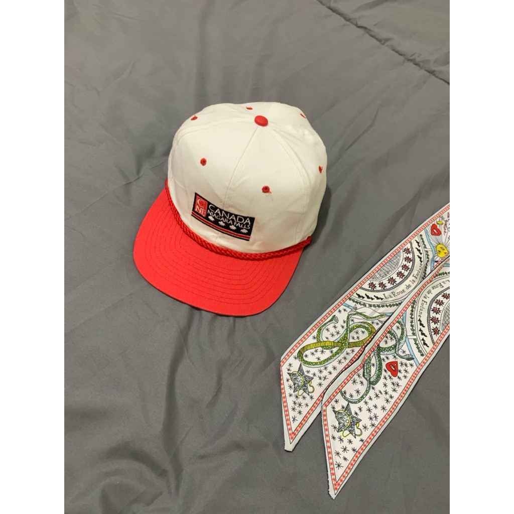rope hat vintage “Canada”