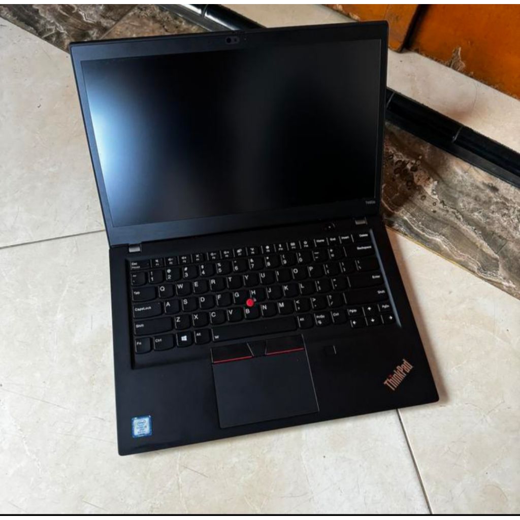 laptop lenovo thinkpad t490s