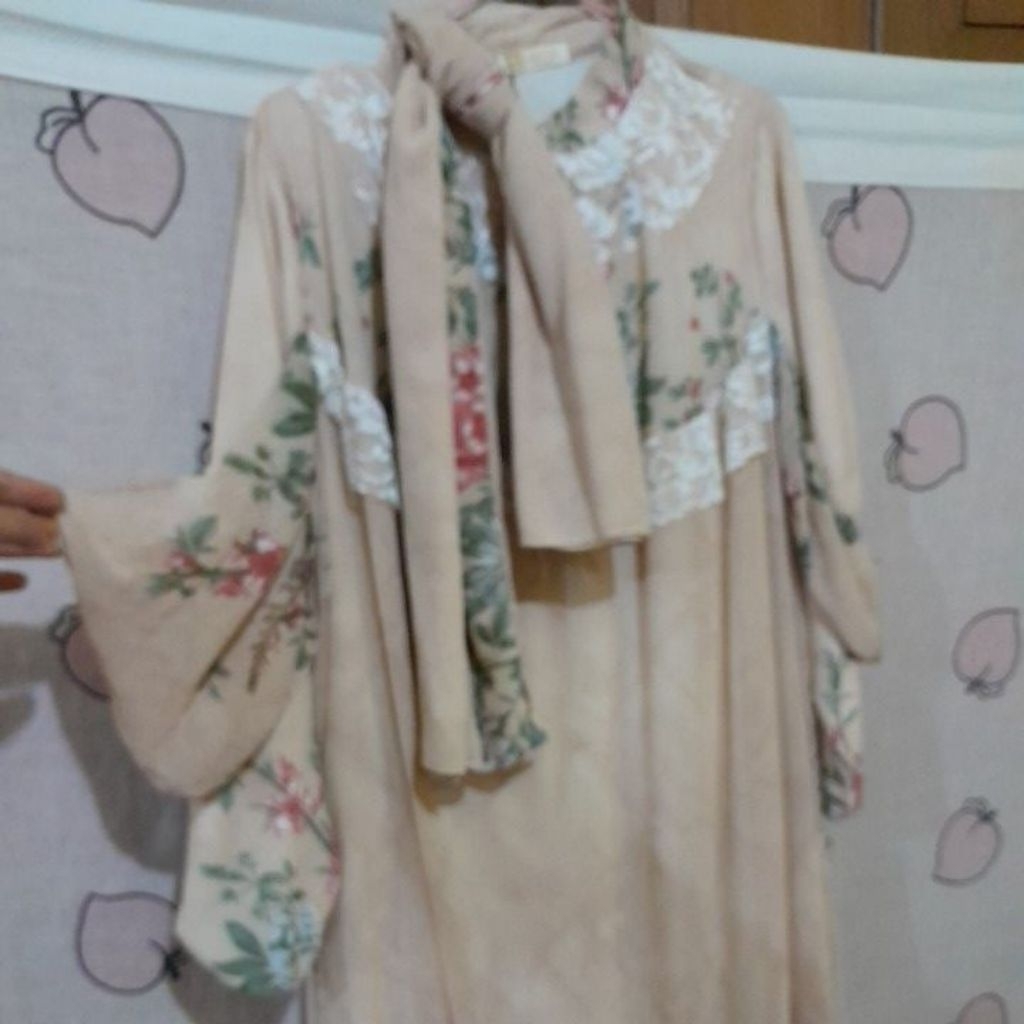 Gamis ceruty set jilbab segi empat