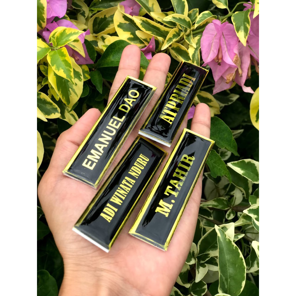 

NAME TAG MAGNET/PENITI/NAMA DADA/PAPAN NAMA