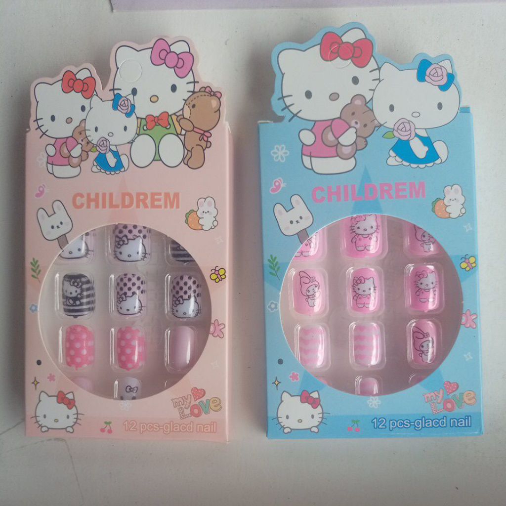 kuku palsu motif anak lucu