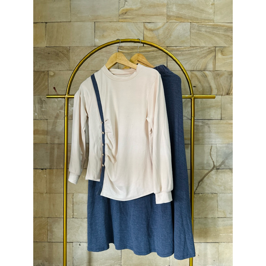 Setelan rok kancing Clarke