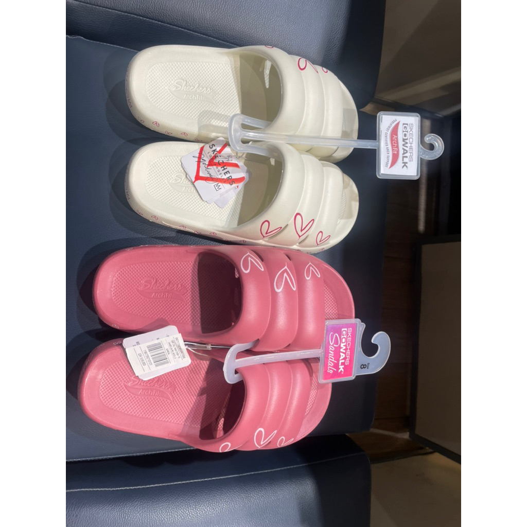 Skechers Max Cushioning Foamies Women's Sandal