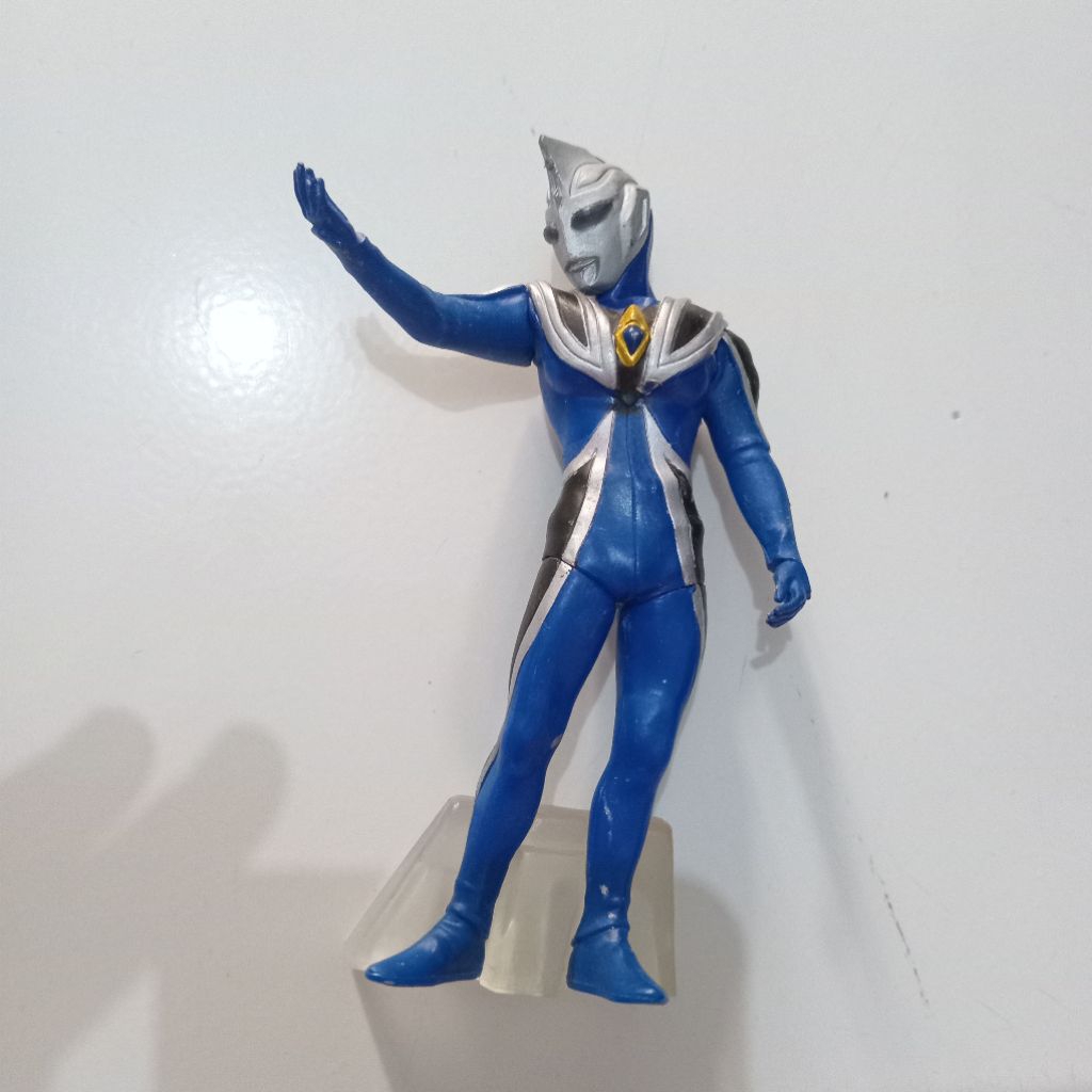 bandai HG figure ultraman agul