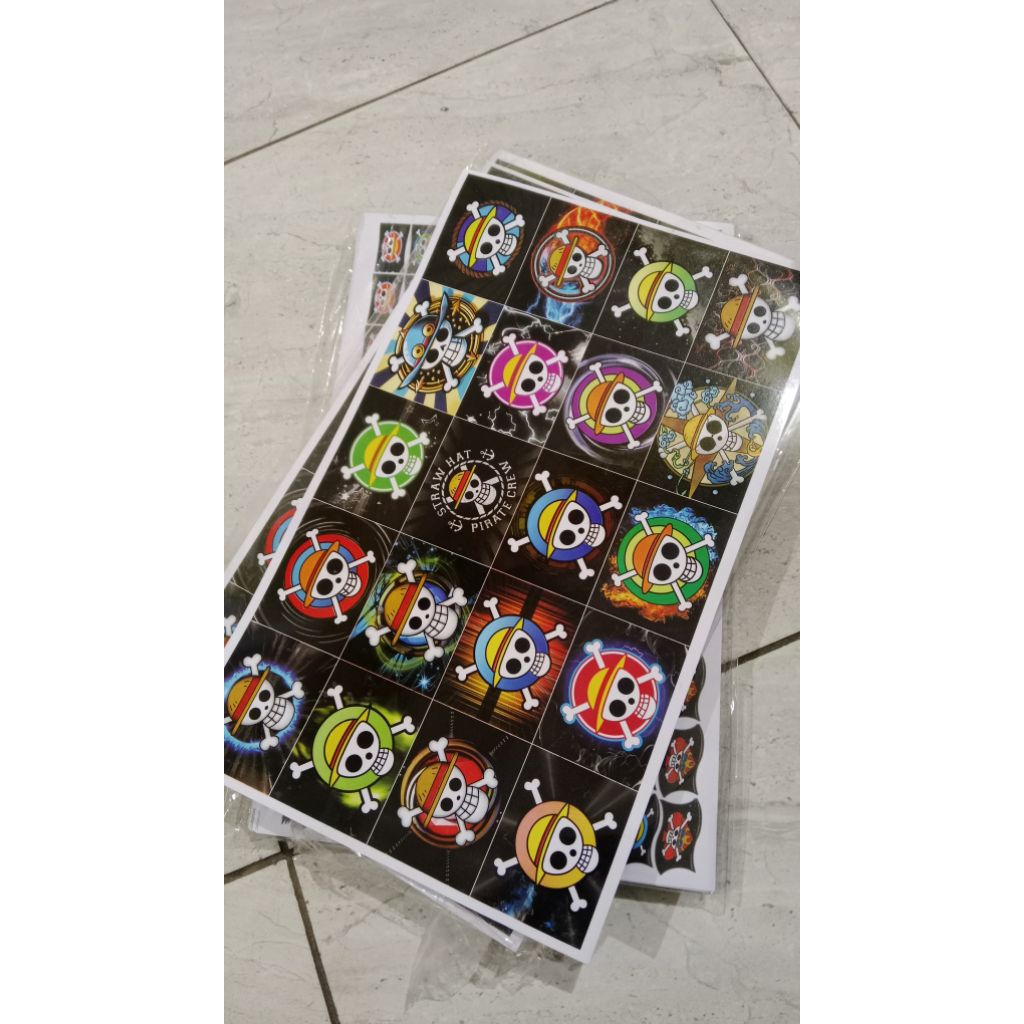 

STIKER VIRAL ONE PIECE