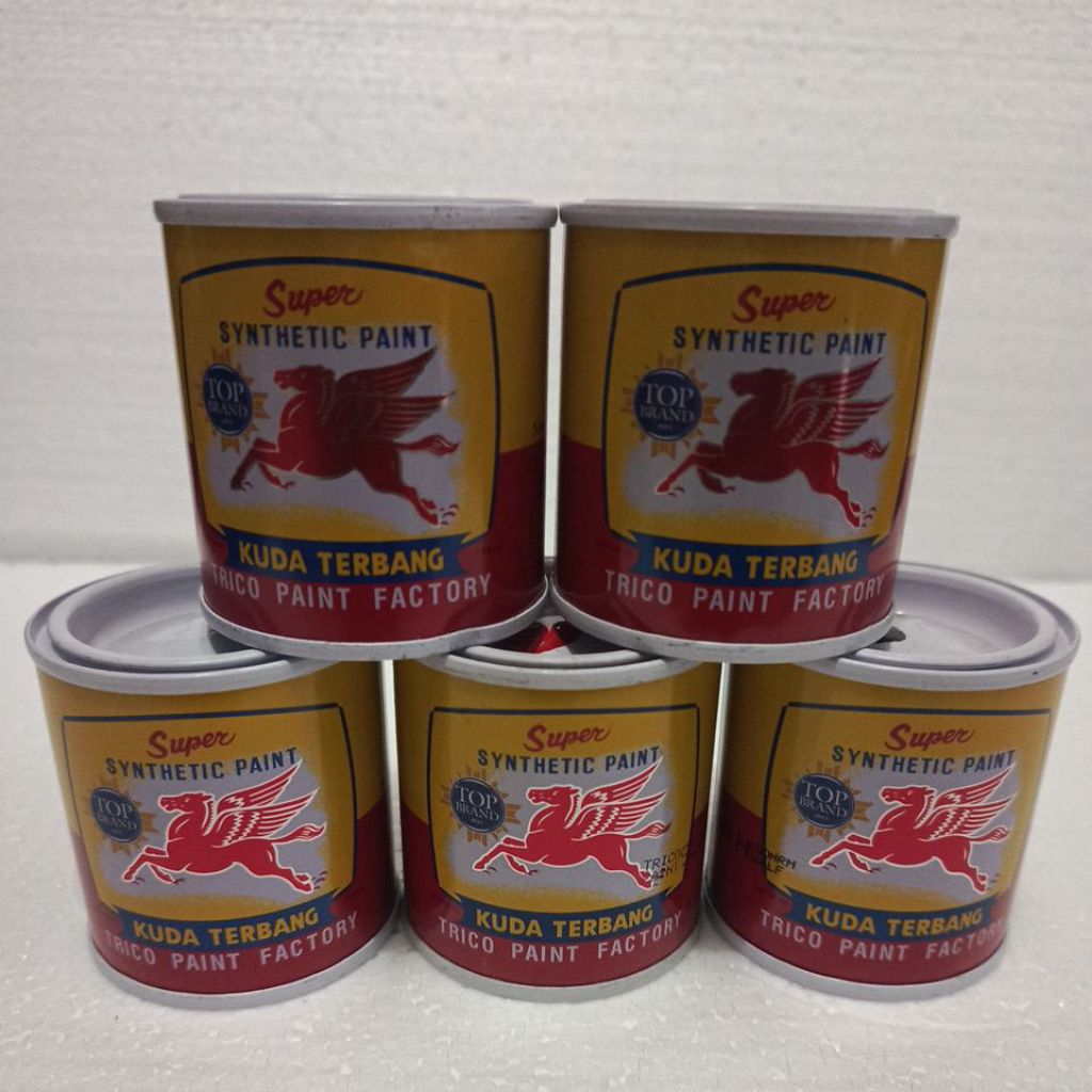 cat minyak kuda terbang