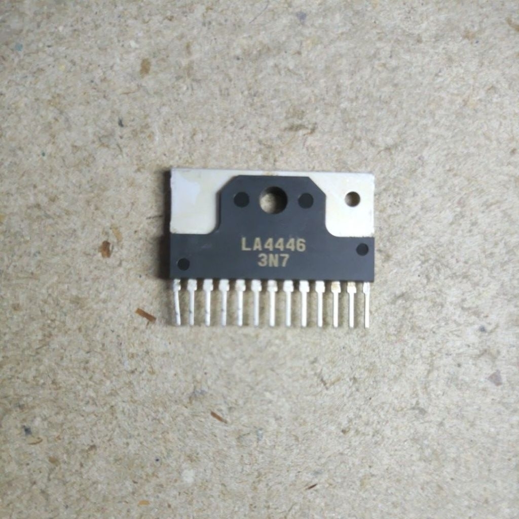 IC LA 4446