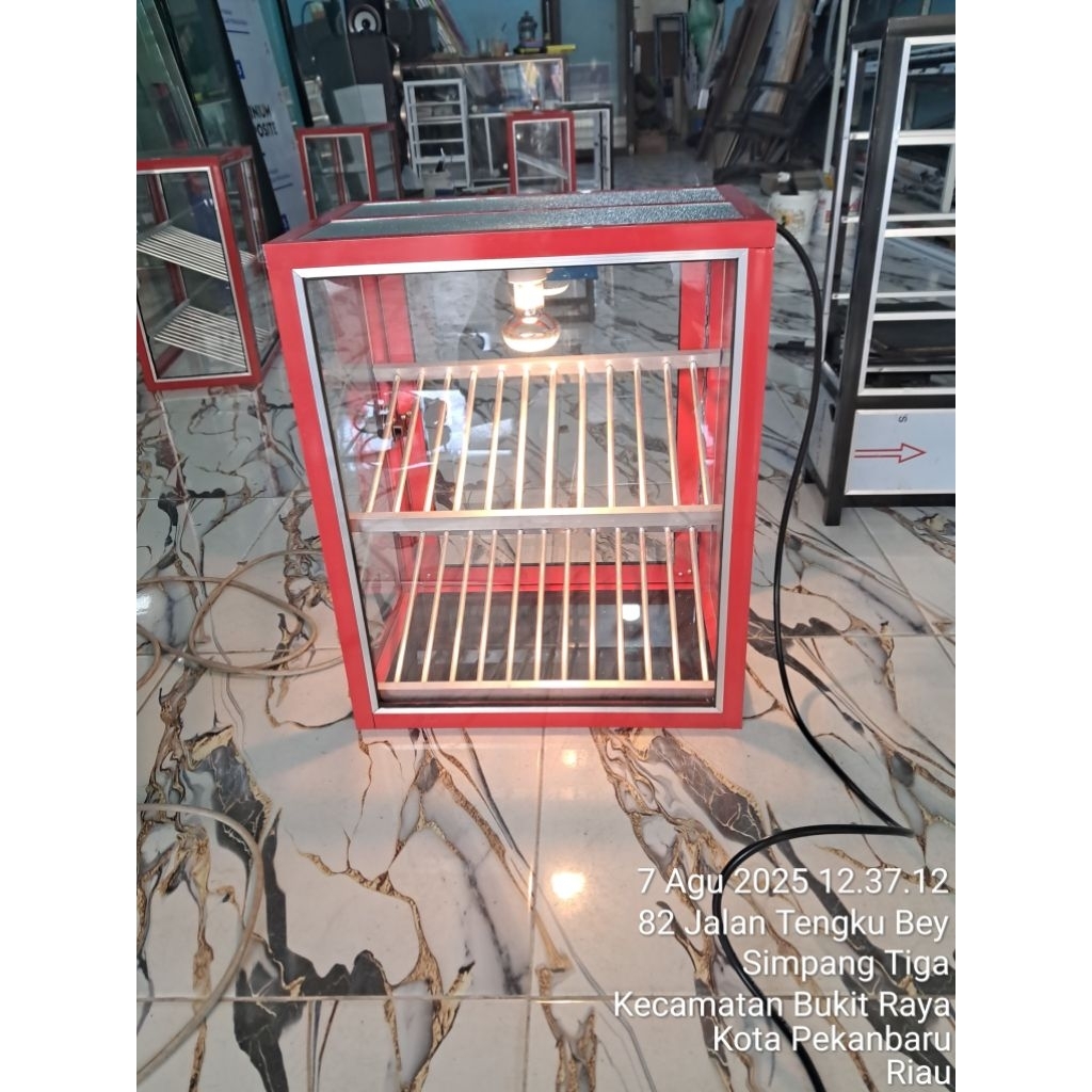 etalase freid chiken baru