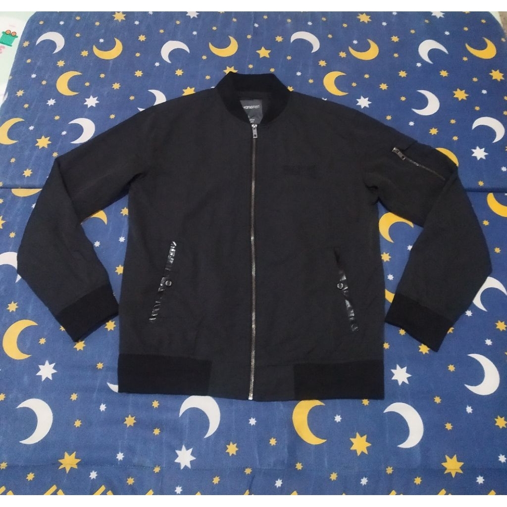 Jaket Bomber Hangten