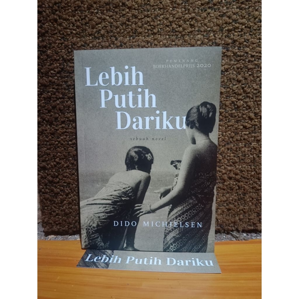 BUKU LEBIH PUTIH DARIKU